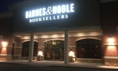 Barnes & Noble, business photo 1